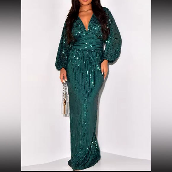 🎉Shine in this Sexy Long Sleeve Sparkly Maxi Dress, perfect for holiday events - Picture 8 of 16